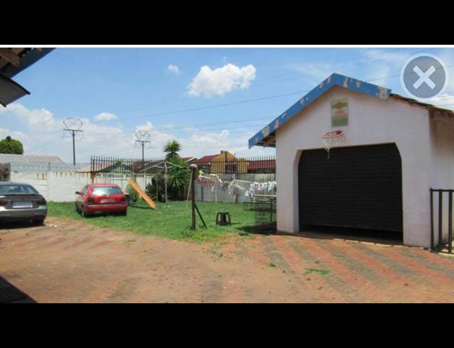 3 BEDROOM HOUSE FOR SALE IN LENASIA SOUTH